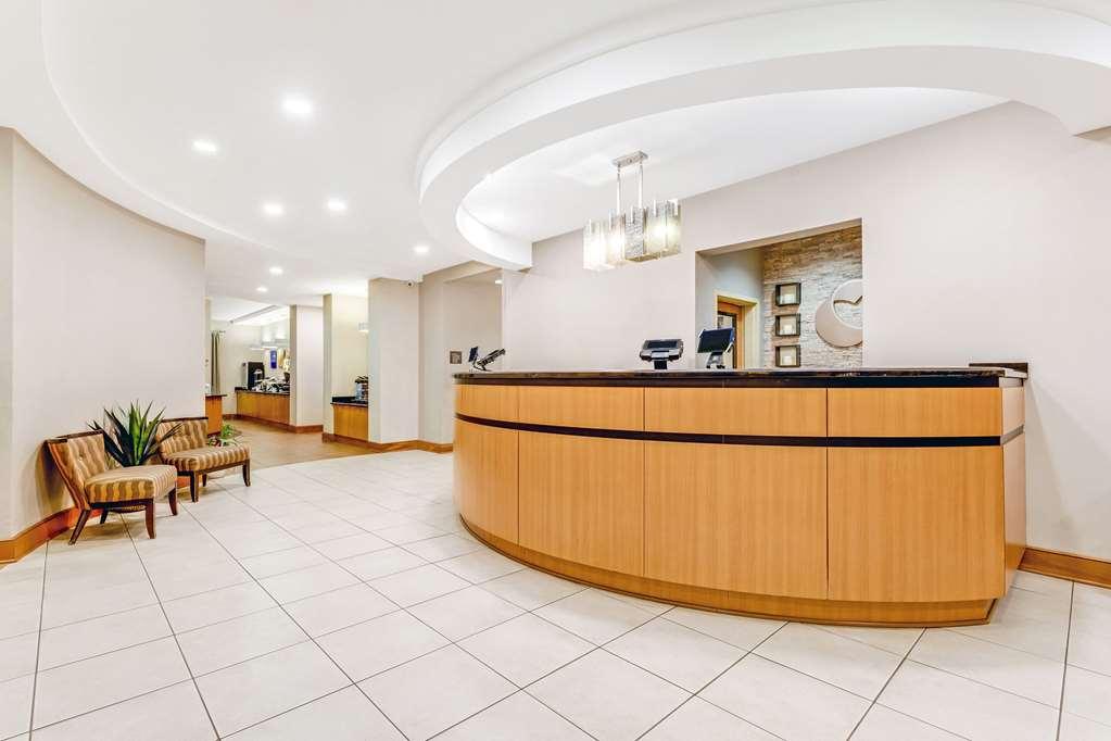 Comfort Suites Murfreesboro Interior photo